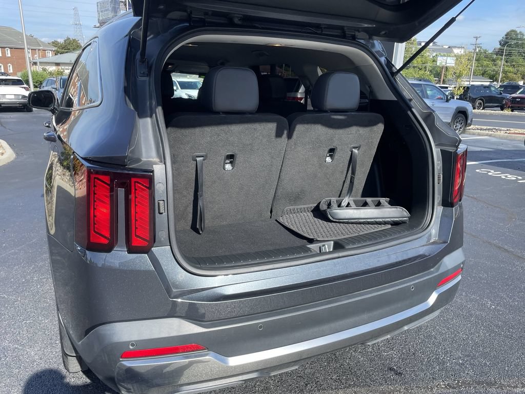 Certified 2024 Kia Sorento S AWD/4WD image 38