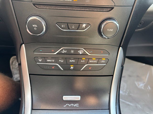 Used 2017 Ford Edge SEL w/ Equipment Group 201A FWD image 18