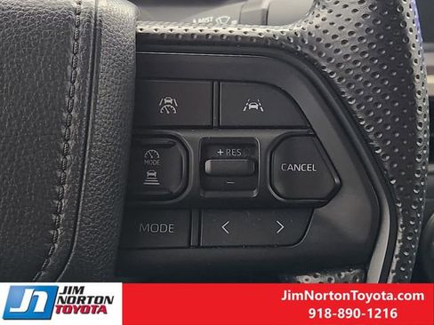 Used 2025 Toyota Tacoma SR5 image 29