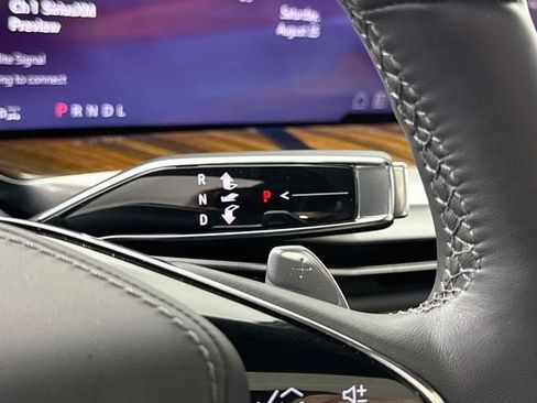 Used 2026 Cadillac Escalade ESV Platinum Sport w/ LPO, Floor Liner Package AWD/4WD image 17