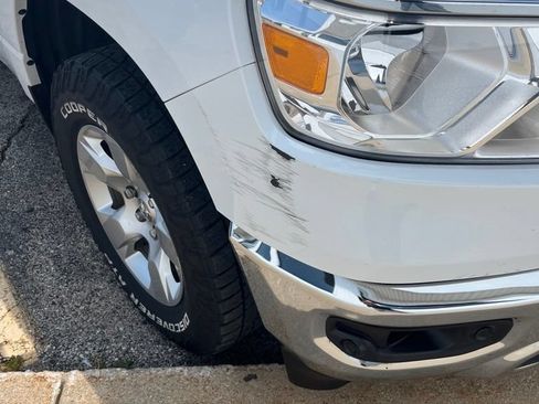 Used 2019 RAM 1500 Big Horn AWD/4WD image 2