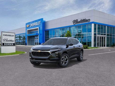 New 2026 Chevrolet Trax LT image 8