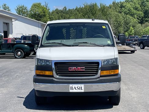 Used 2025 GMC Savana 2500 w/ Driver Convenience Package RWD image 5