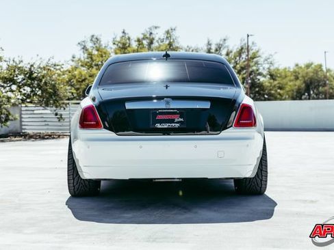 Used 2017 Rolls-Royce Ghost RWD image 22