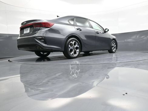 Certified 2021 Kia Forte LXS FWD image 28
