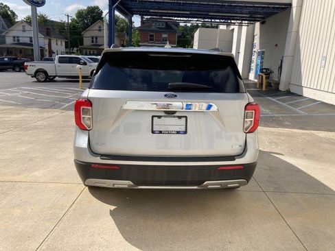 Certified 2020 Ford Explorer XLT w/ Equipment Group 202A AWD/4WD image 23