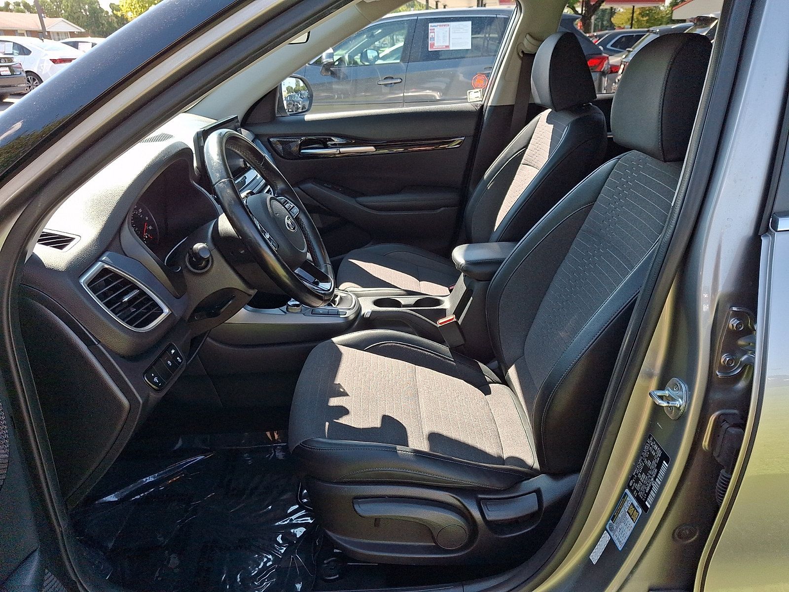 Used 2021 Kia Seltos S AWD/4WD image 13