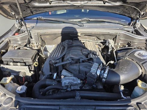 Used 2018 Jeep Grand Cherokee SRT image 37