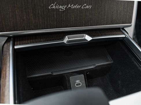 Used 2024 Land Rover Range Rover SE AWD/4WD image 16