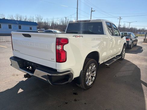 Used 2021 Chevrolet Silverado 1500 LT w/ Bed Protection Package image 4