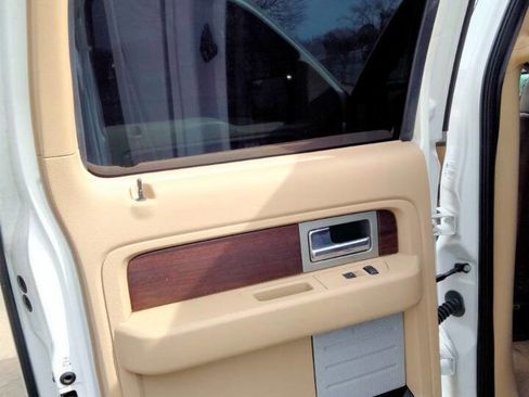 Used 2014 Ford F150 King Ranch w/ King Ranch Luxury Package RWD image 11