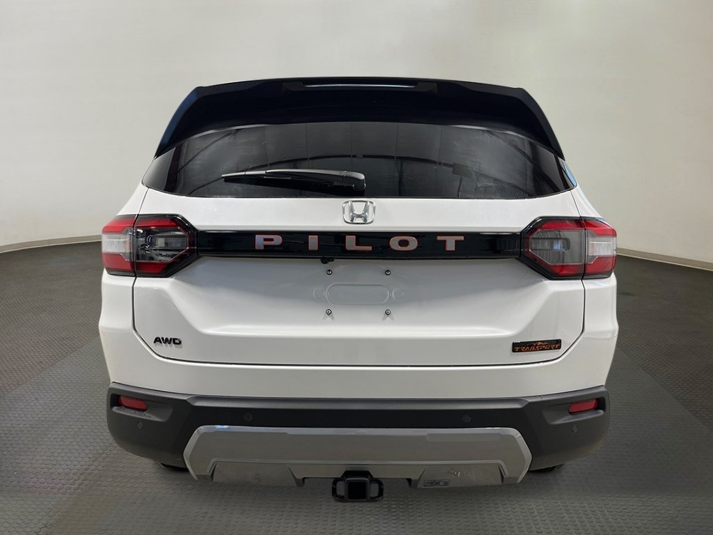 New 2026 Honda Pilot TrailSport image 4