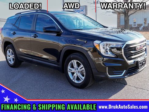 Used 2022 GMC Terrain SLE w/ Driver Convenience Package image 1