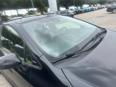 Used 2021 Toyota Corolla LE FWD image 13