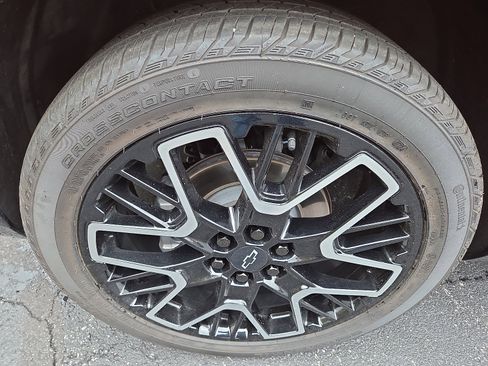 Certified 2023 Chevrolet Blazer RS w/ Driver Confidence II Package image 10