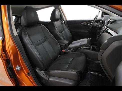 Used 2017 Nissan Rogue Sport SL w/ SL Premium Package AWD/4WD image 18