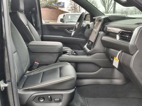 New 2026 GMC Yukon Elevation image 28