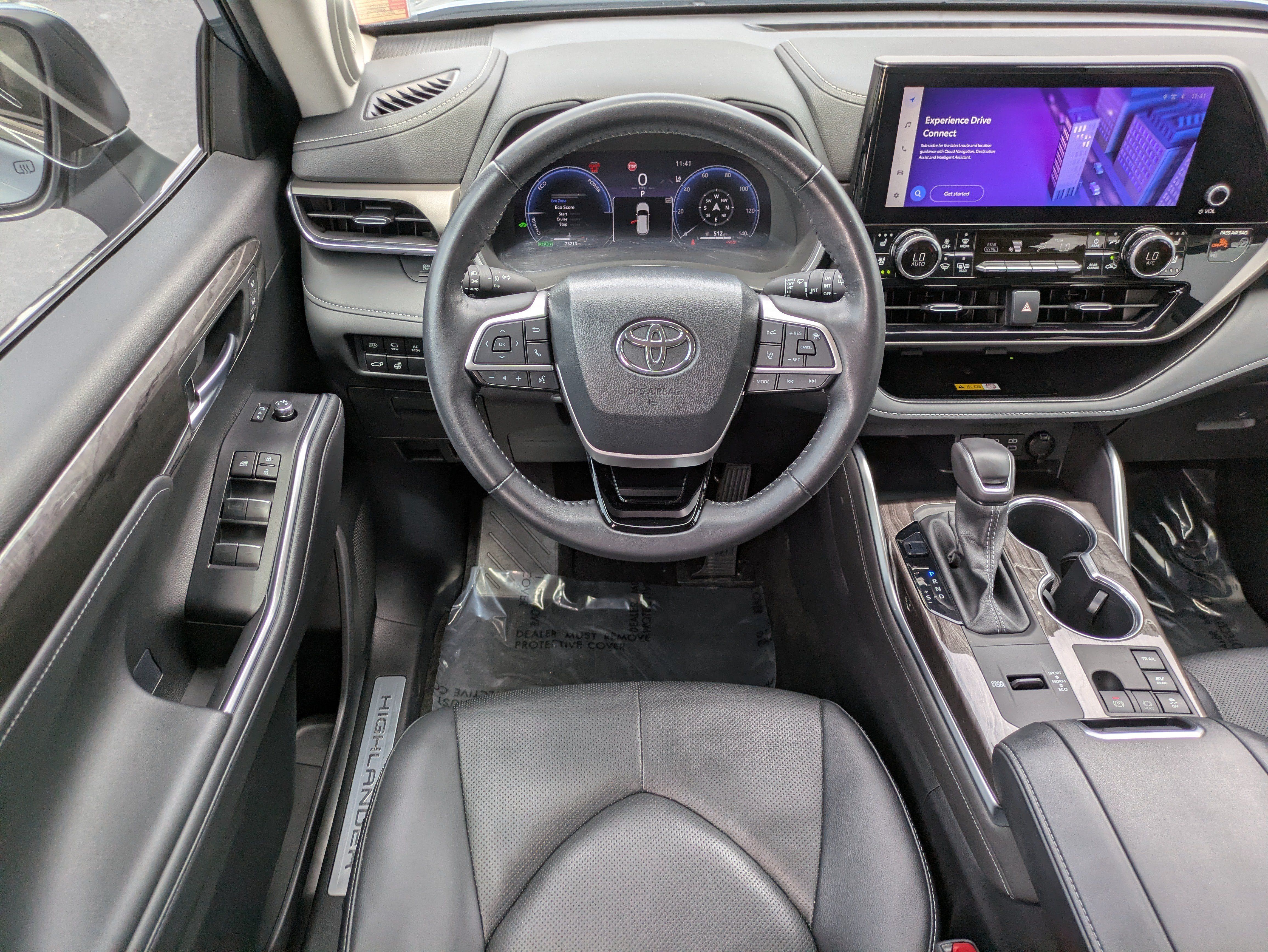Used 2024 Toyota Highlander Limited AWD/4WD image 15