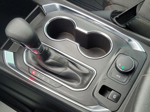 Certified 2021 Chevrolet Traverse LT image 25