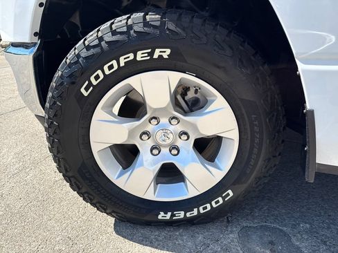 Used 2024 RAM 1500 Big Horn AWD/4WD image 27
