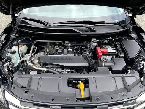 Used 2024 Nissan Rogue S FWD image 37