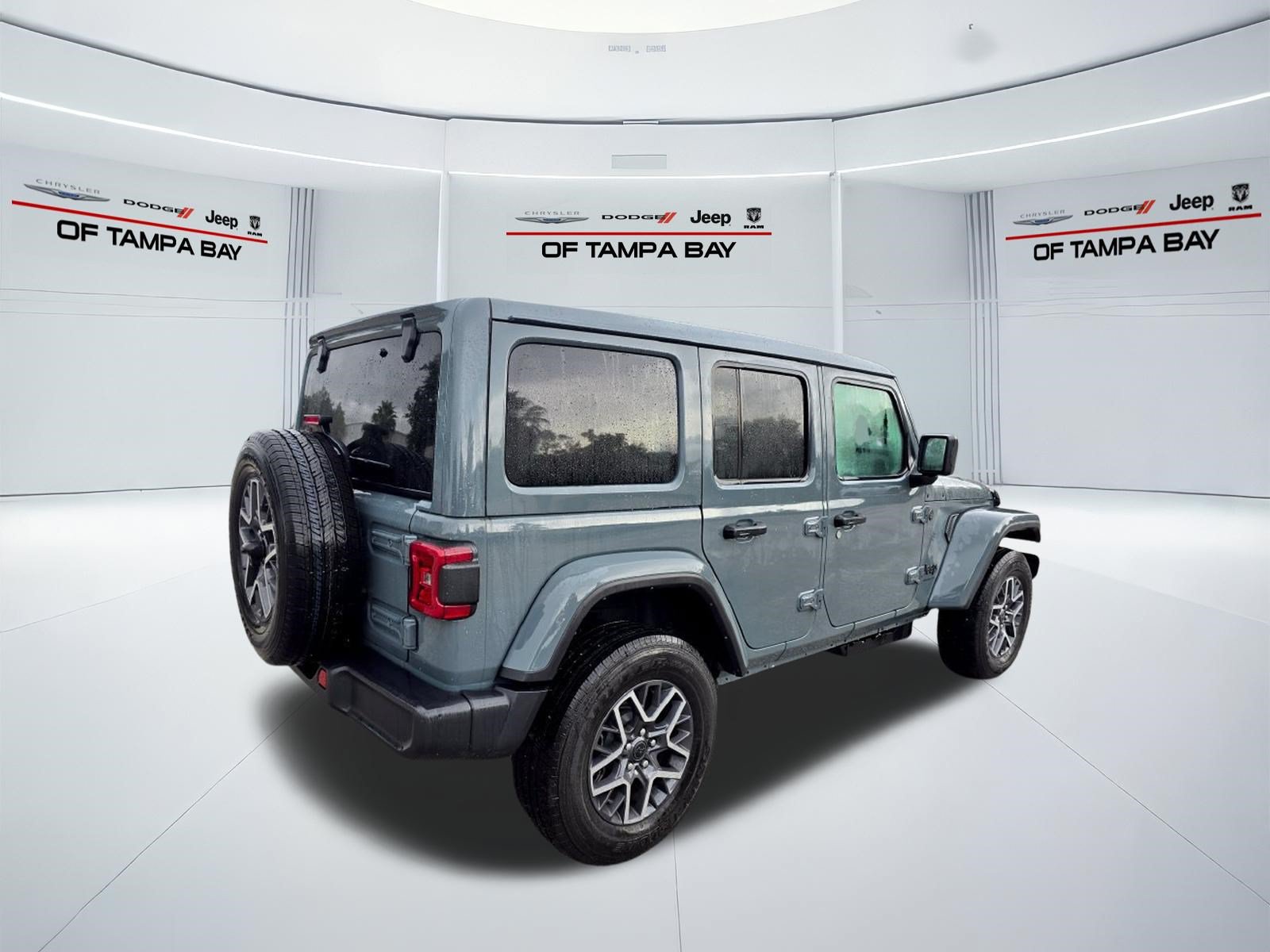 Used 2026 Jeep Wrangler Unlimited Sahara AWD/4WD image 6