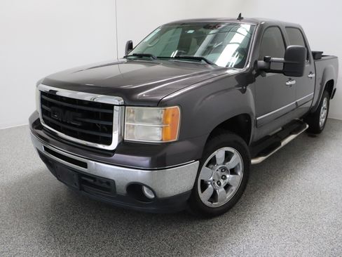 Used 2011 GMC Sierra 1500 SLE w/ Texas Edition RWD image 2