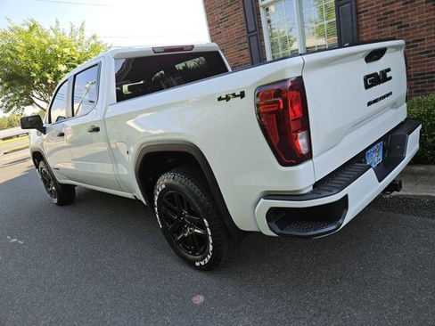 Used 2023 GMC Sierra 1500 Pro w/ Pro Value Package AWD/4WD image 3
