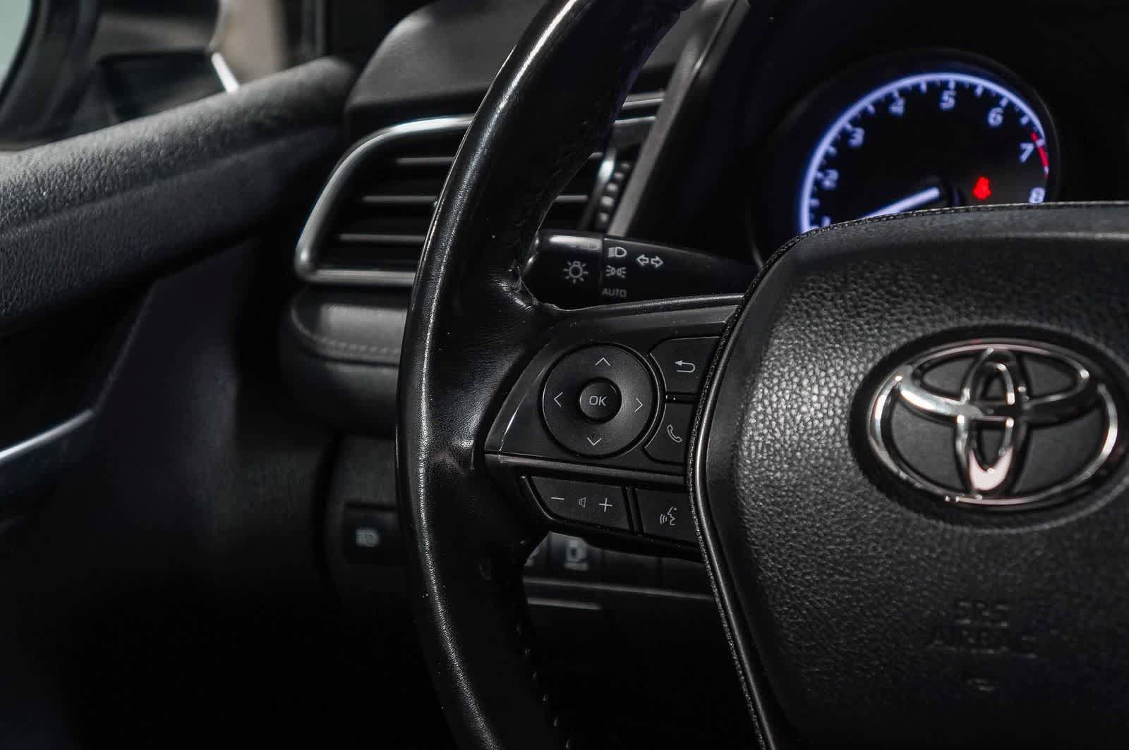 Certified 2022 Toyota Camry SE FWD image 16