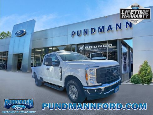 New 2023 Ford F350 XL w/ XL Chrome Package image 1