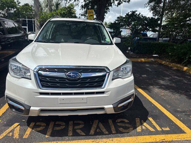 Used 2017 Subaru Forester 2.5i Premium AWD/4WD image 3