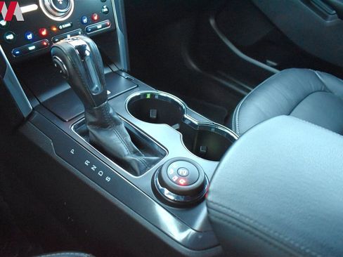 Used 2019 Ford Explorer Limited w/ Ford Safe & Smart Package image 20