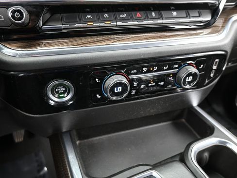 Used 2022 Chevrolet Silverado 1500 RST image 25