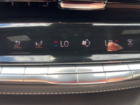 Used 2023 Cadillac Escalade V image 27