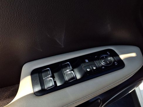 Used 2019 Lexus RX 350L FWD image 18