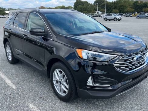 Used 2022 Ford Edge SEL w/ Convenience Package image 16