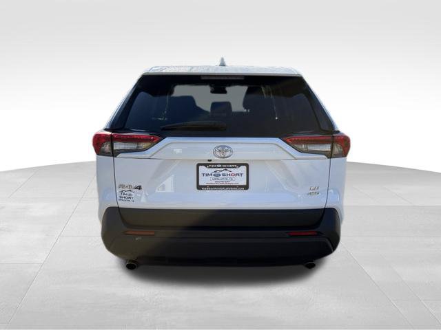Used 2025 Toyota RAV4 LE AWD/4WD image 10