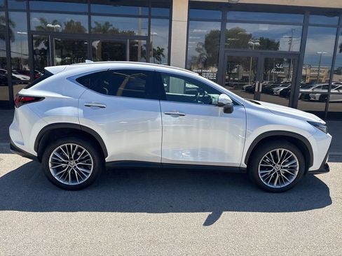 Certified 2022 Lexus NX 350h 350h Premium image 7