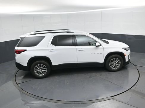 Used 2023 Chevrolet Traverse LT image 41