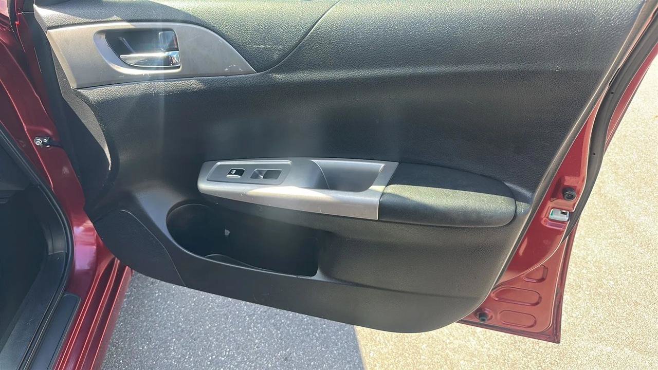 Used 2010 Subaru Impreza 2.5i AWD/4WD image 37