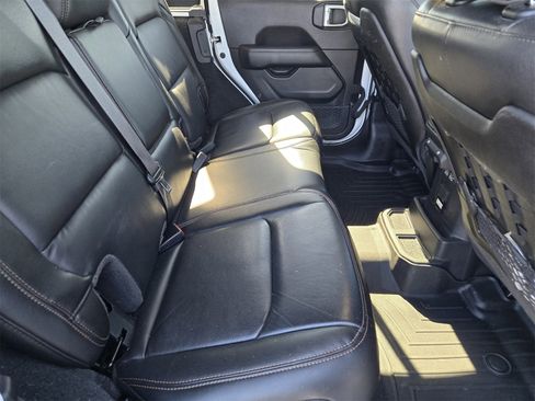 Used 2021 Jeep Wrangler Unlimited Rubicon w/ Trailer Tow Package image 29