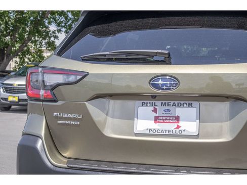 Used 2025 Subaru Outback Premium AWD/4WD image 28