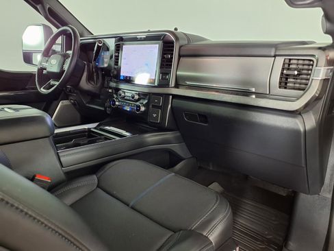Used 2025 Ford F250 Platinum AWD/4WD image 7