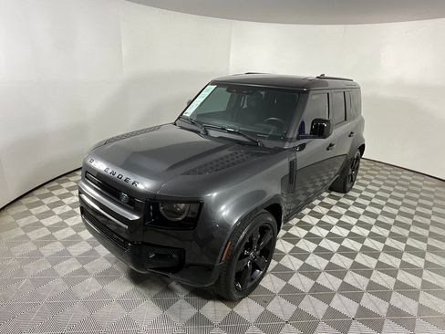 Used 2022 Land Rover Defender 110 X-Dynamic HSE image 9