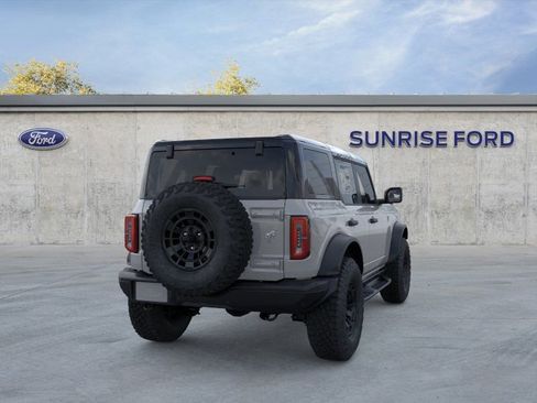 New 2026 Ford Bronco Badlands w/ Sasquatch Package AWD/4WD image 8