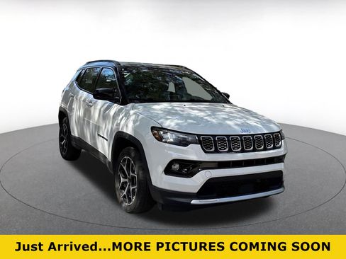 Used 2025 Jeep Compass Limited AWD/4WD image 1