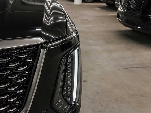 New 2026 Cadillac Escalade Luxury image 10