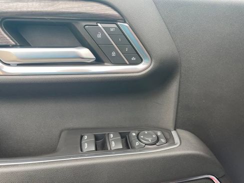 Used 2023 Chevrolet Silverado 1500 LTZ w/ LTZ Convenience Package II AWD/4WD image 6