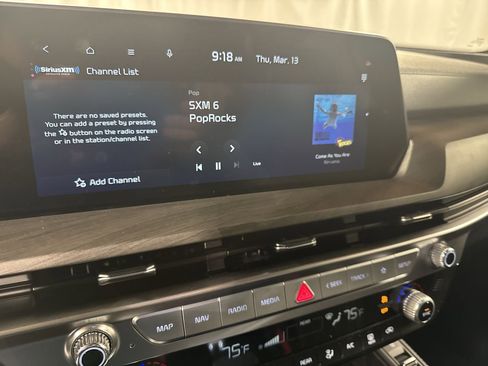 Certified 2025 Kia Telluride AWD image 24