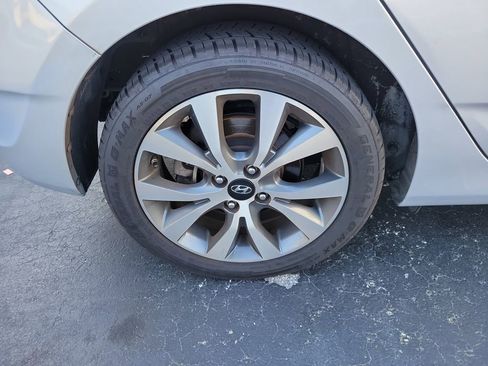 Used 2017 Hyundai Accent Sport FWD image 12